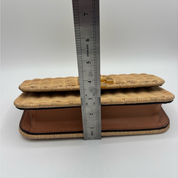 Gold Eleanor Wicker Clutch by:Tory Burch - Picture 5 of 11